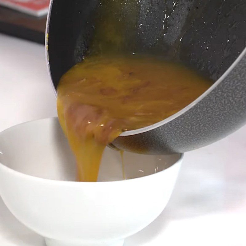 Step 2 Make passion fruit sauce for fried snakehead fish