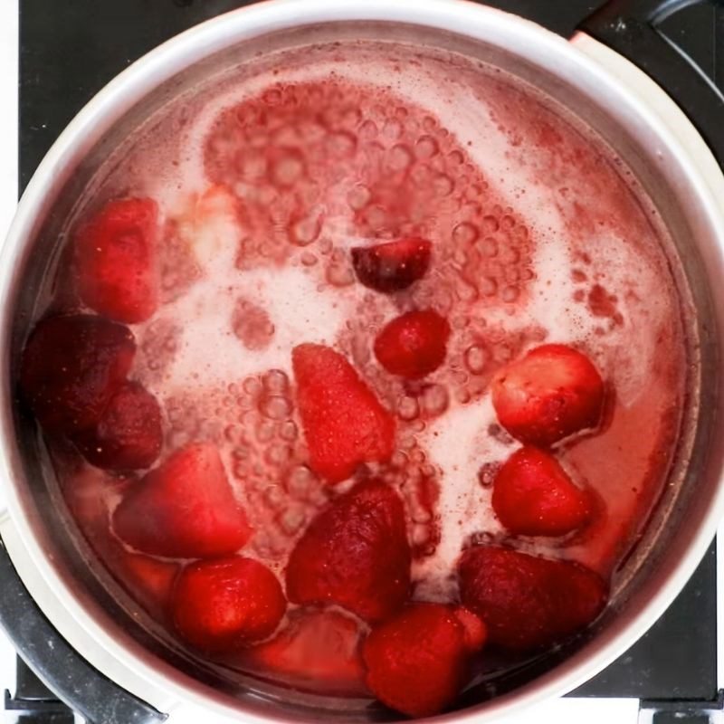 Step 1 Make Strawberry Sauce for Ice Cream Balls