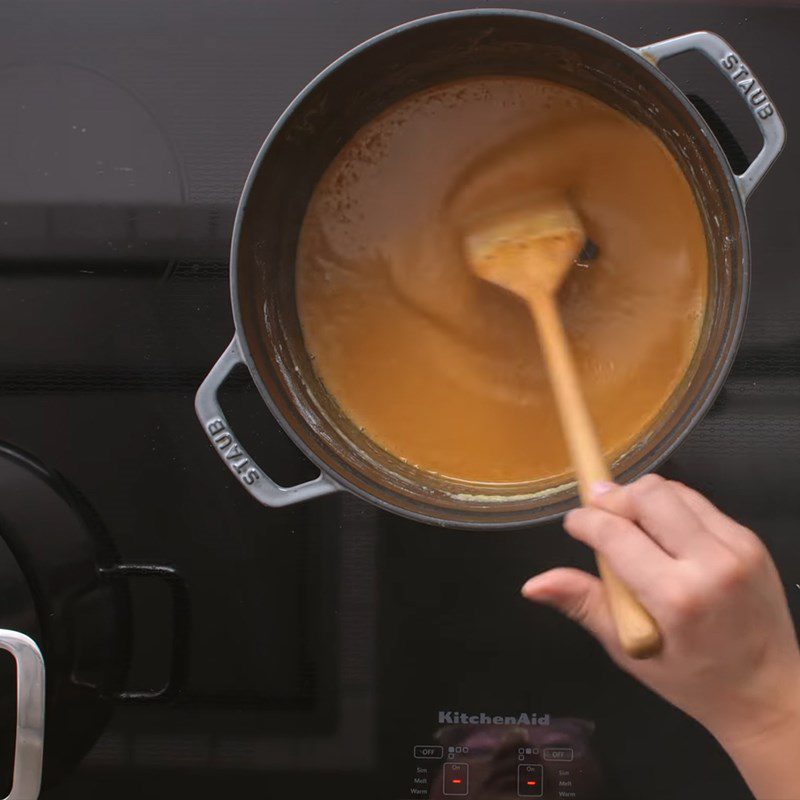 Step 4 Make Roux Sauce for Seafood Gumbo