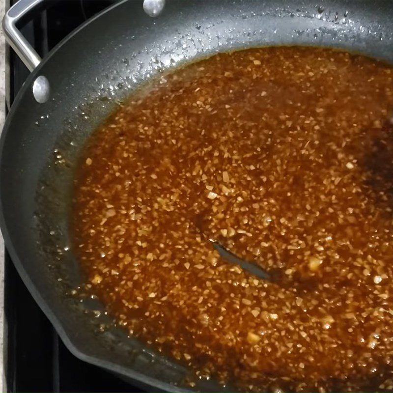 Step 4 Make the noodle dressing Mixed chicken noodle