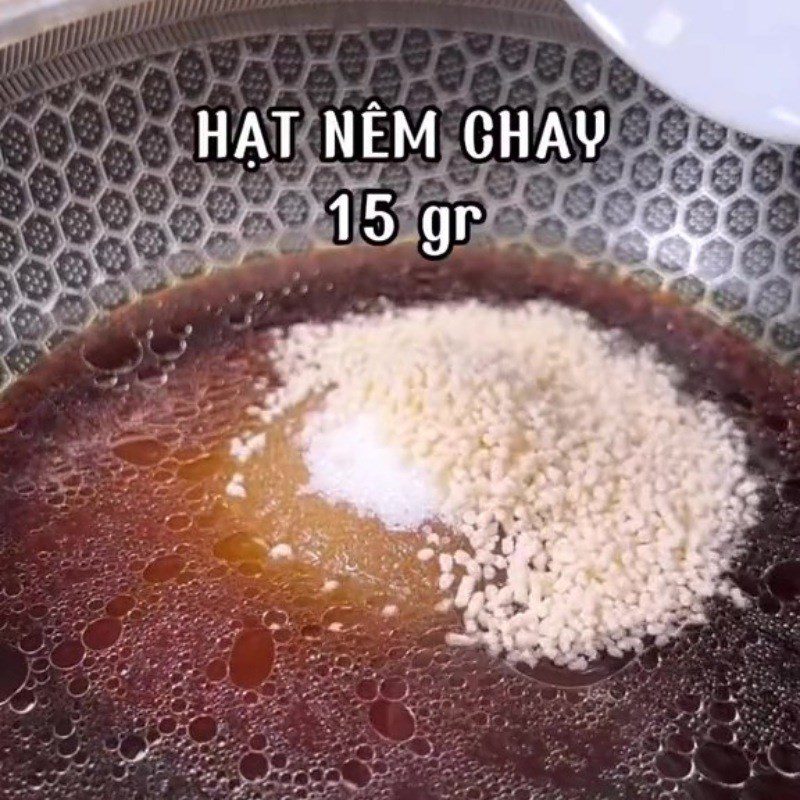 Step 2 Make sauce and marinate mushrooms Chicken thigh mushrooms cooked with pepper (Recipe shared from Tiktok Vegetarian Kitchen XANH)