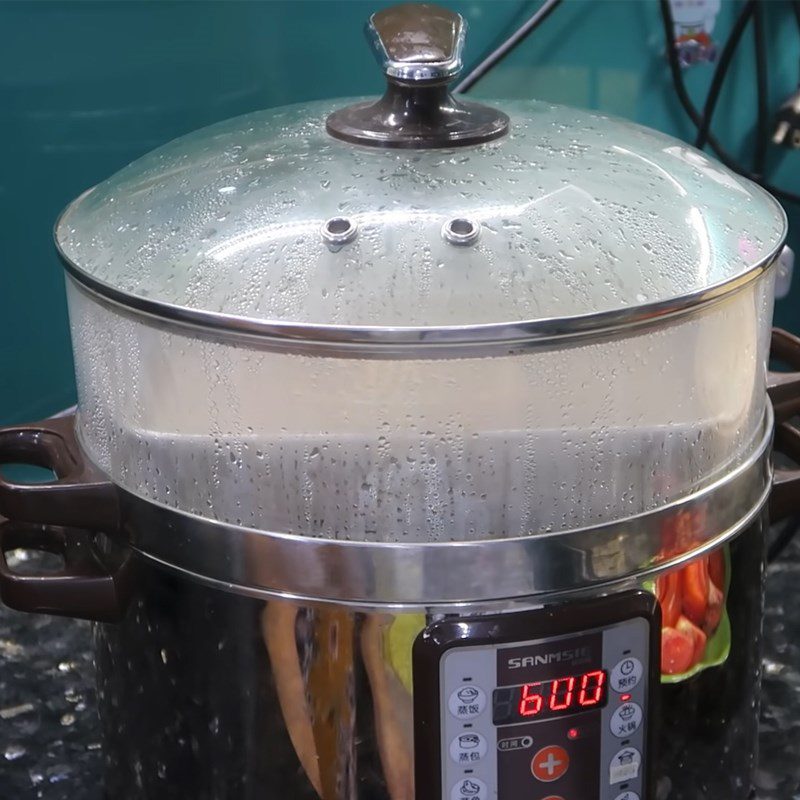 Step 5 Make and steam the crab cake Bún riêu cua đồng