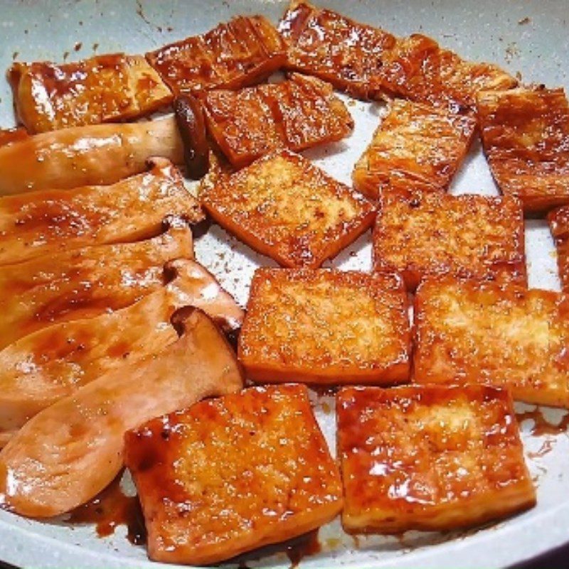 Step 4 Making vegetarian char siu for vegetarian cao lầu