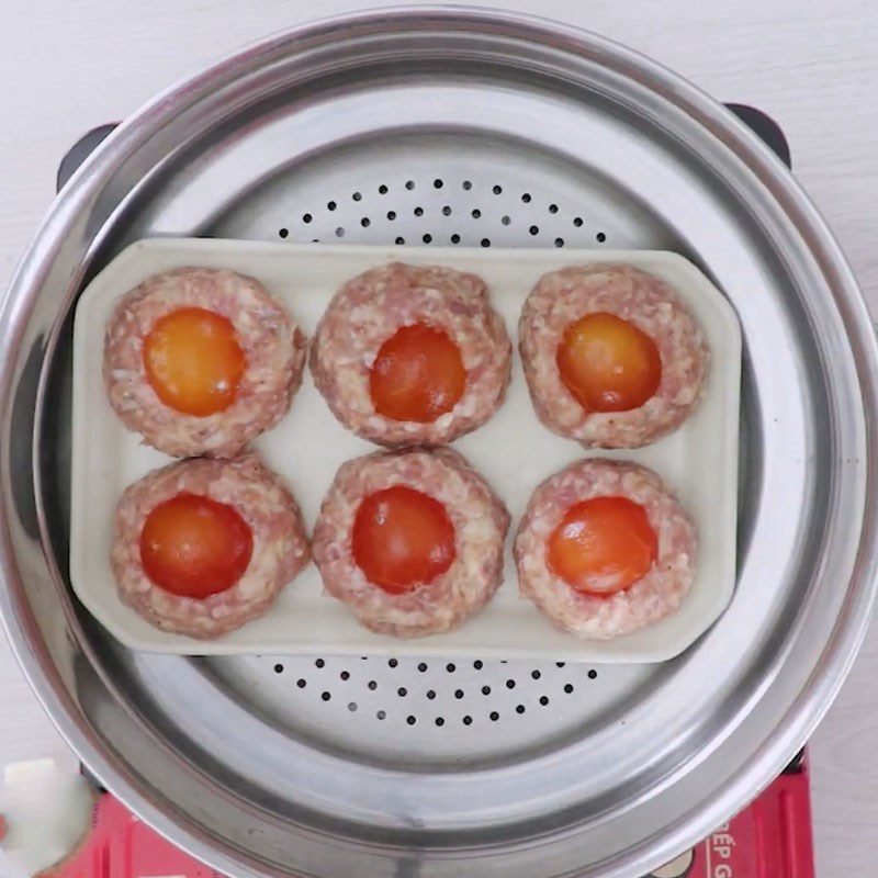 Step 3 Make salted egg xíu mại bread