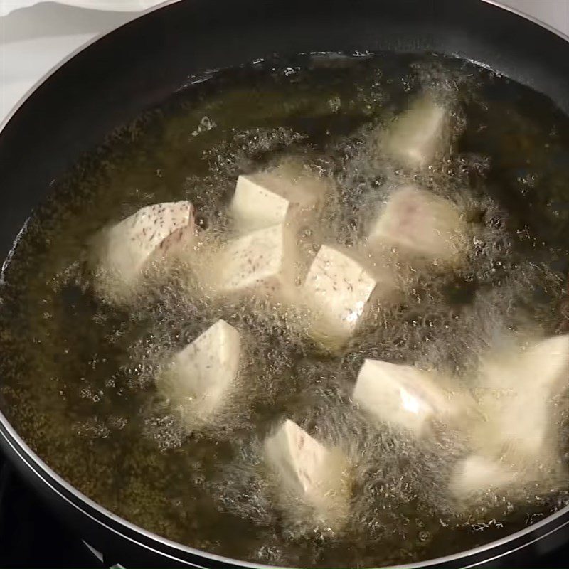 Step 3 Frying Taro and Duck for Duck Hotpot with Perilla