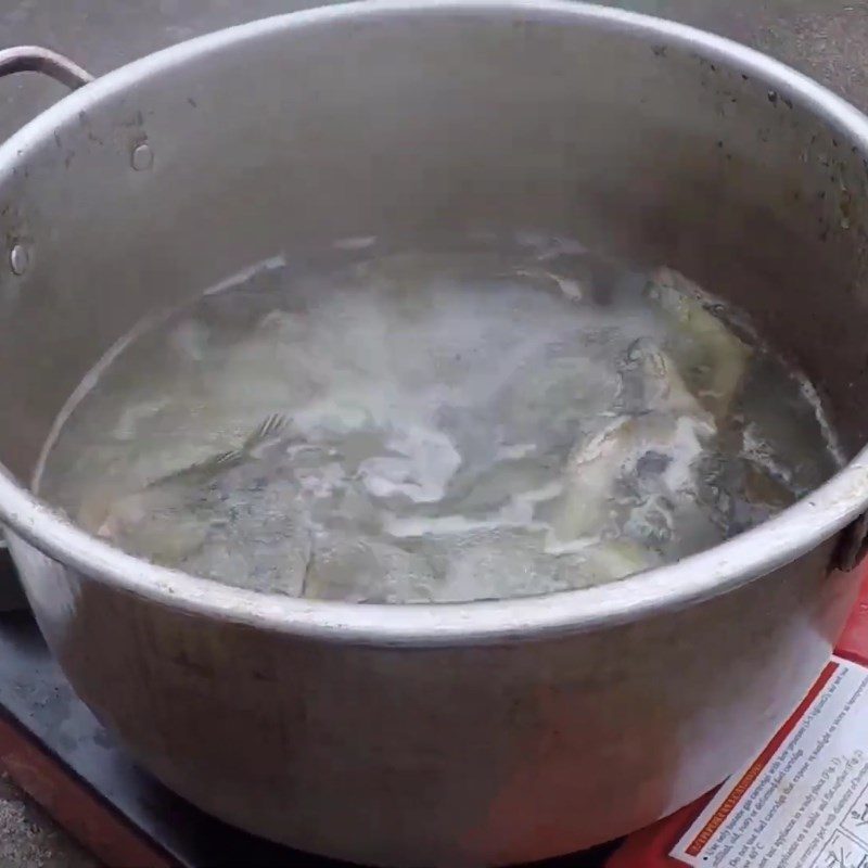 Step 2 Boil fish Sticky pond catfish