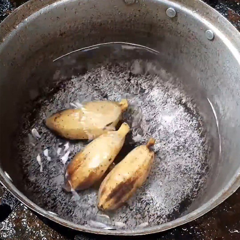 Step 1 Boil banana sap Banana sap sweet potato dessert