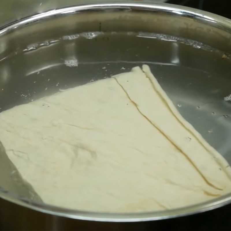 Step 1 Boil the tofu Vegetarian Cinnamon Sausage from gluten flour and tofu