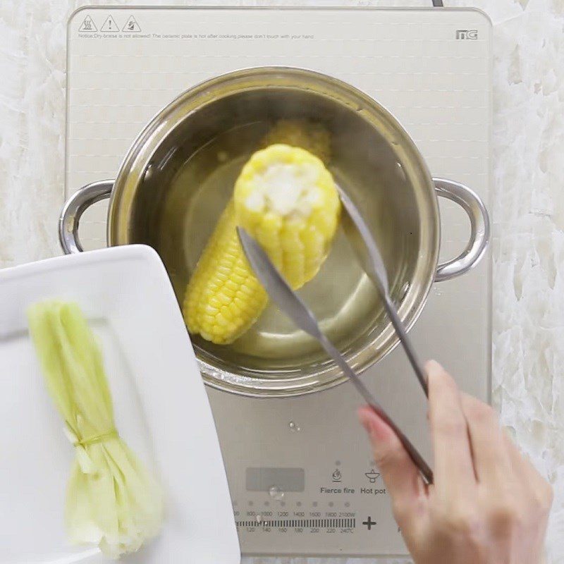 Step 1 Boil the corn for Corn Milk