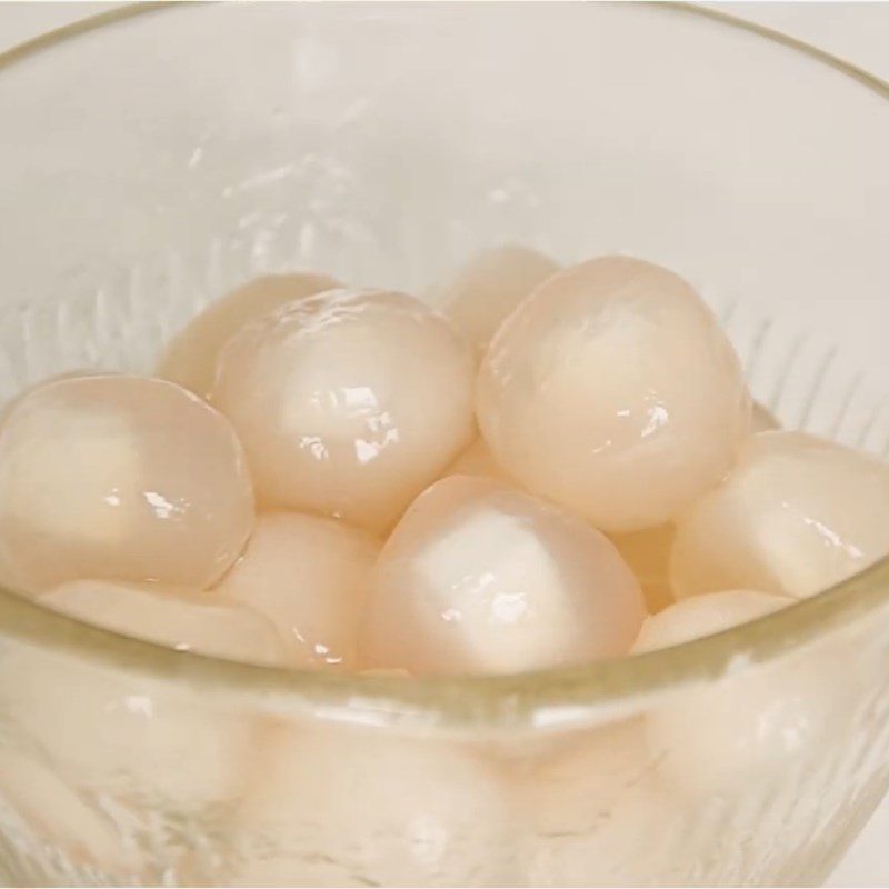 Step 6 Boil and soak the tapioca pearls for black bean and grass jelly dessert