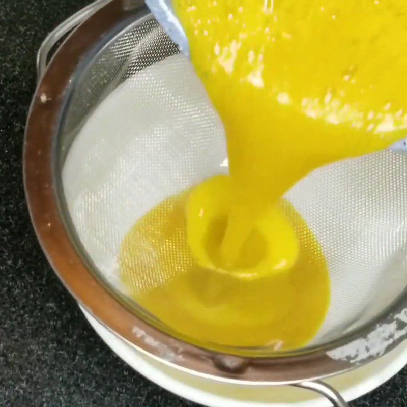 Step 1 Boil and blend the pumpkin for Milo pumpkin jelly