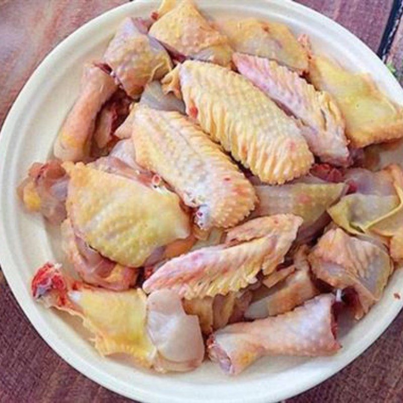 Step 1 Prepare and Marinate the Chicken for Bamboo Shoot Stir-Fried with Chicken