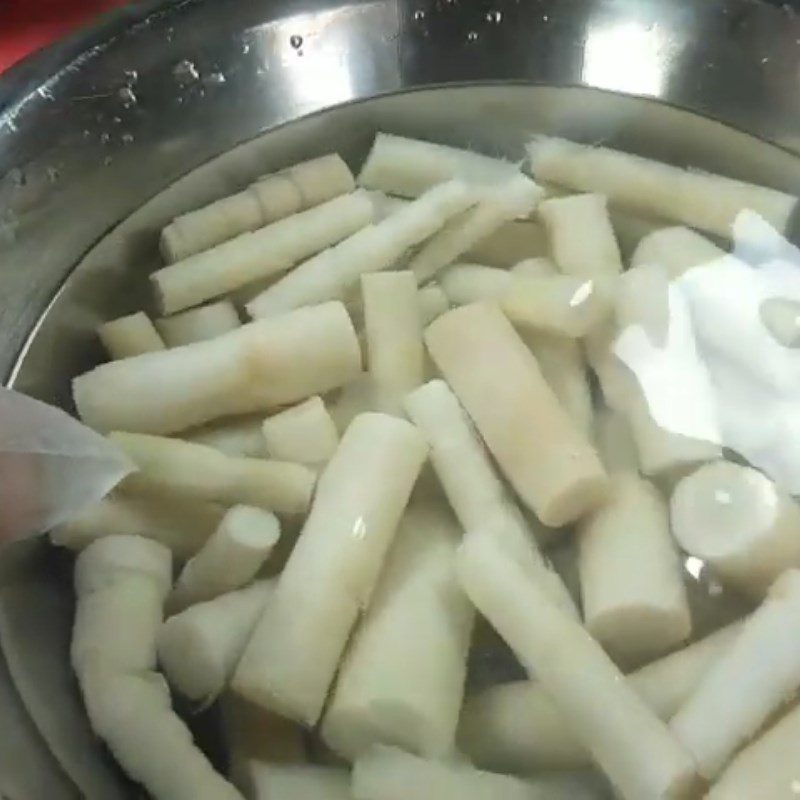 Step 2 Prepare bamboo shoots Bamboo shoots stir-fried with chicken