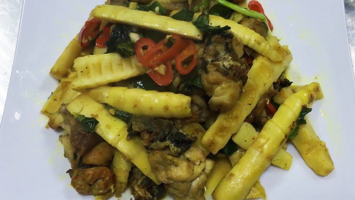 Bamboo shoots stir-fried with frog