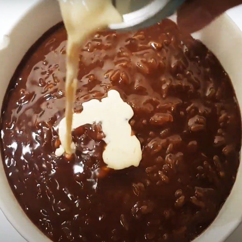 Step 2 Cook the porridge for Philippine Chocolate Porridge