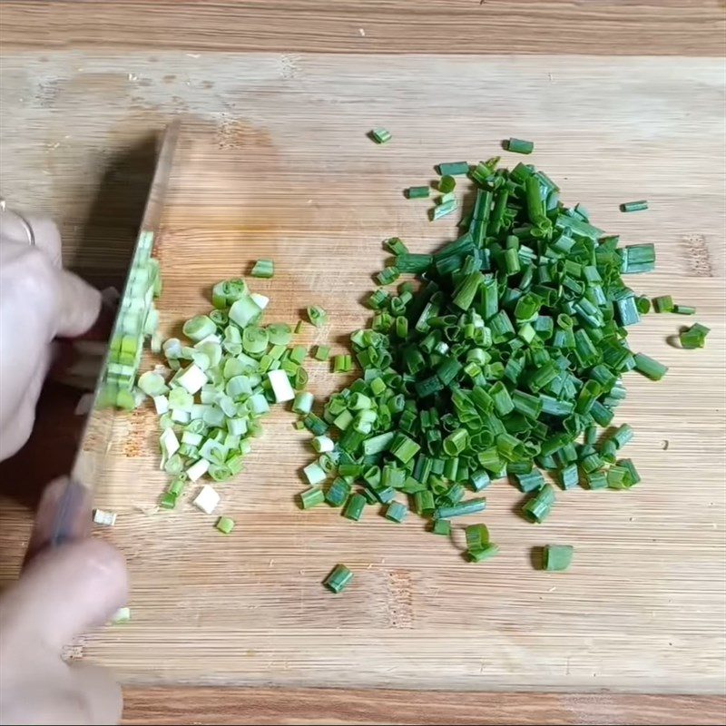 Step 1 Prepare other ingredients Straw mushrooms with tofu