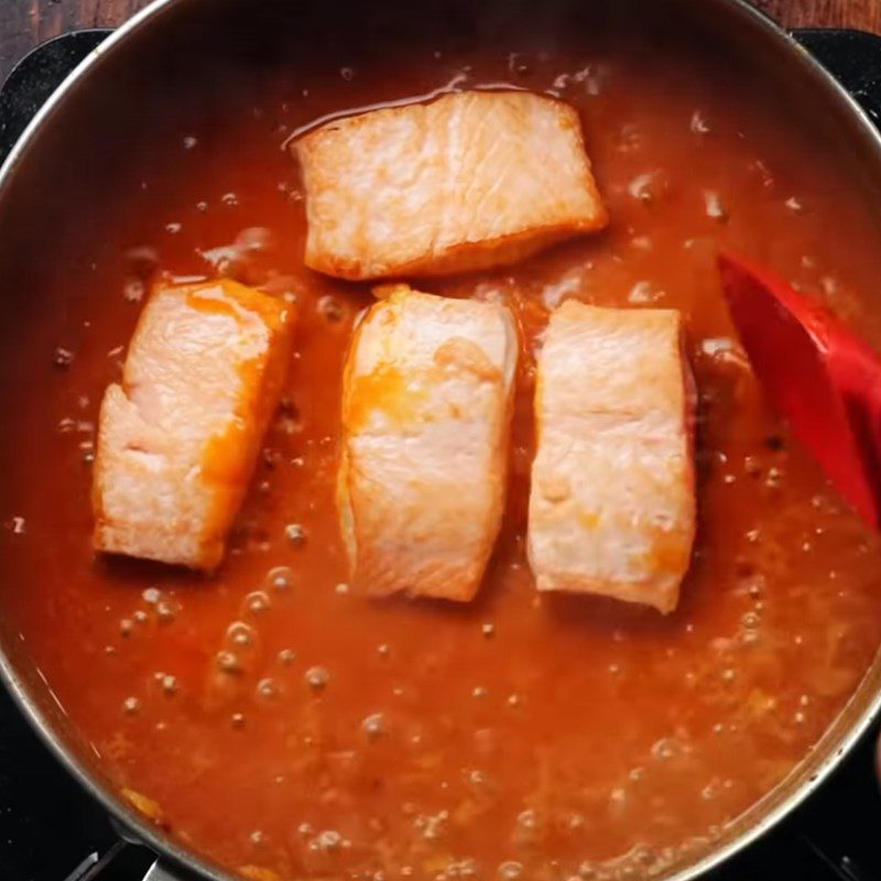 Step 5 Cook curry Salmon curry