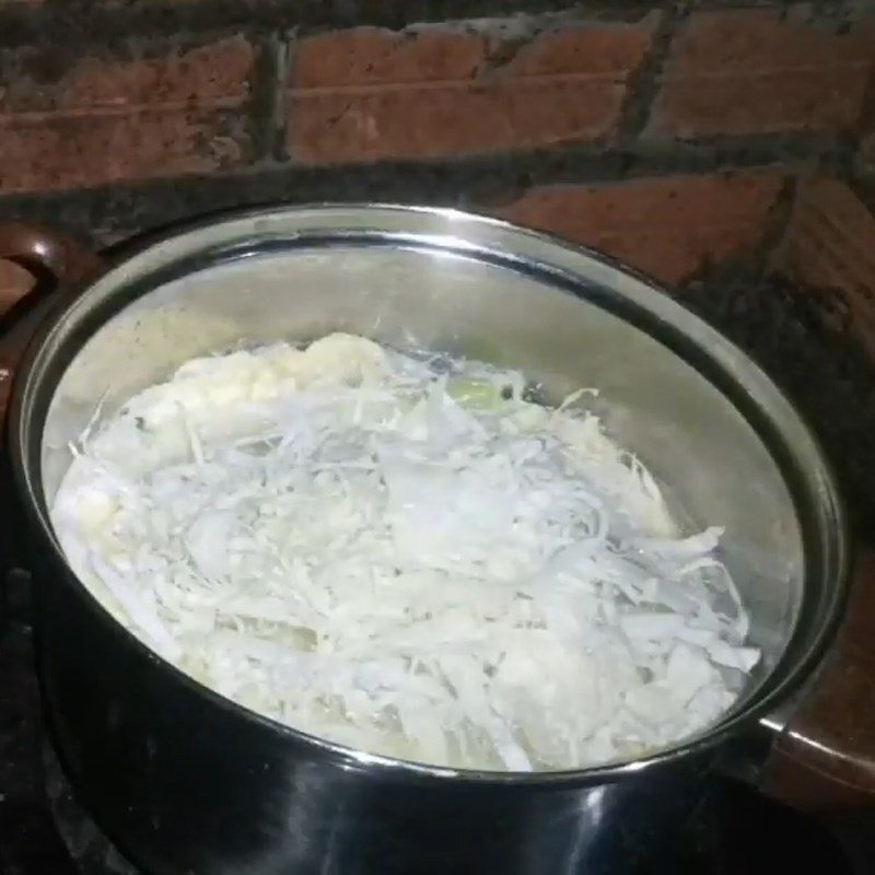 Step 2 Cook the soup for Egg Cabbage Soup