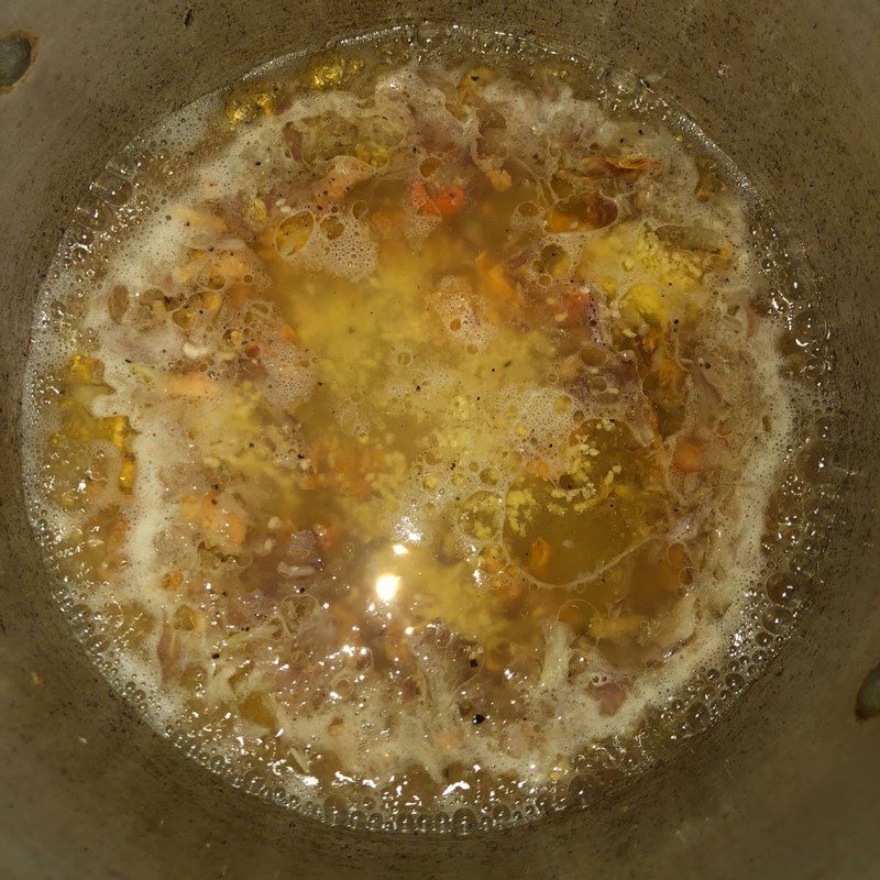 Step 3 Cook the soup Water spinach soup with dried shrimp