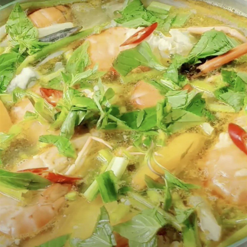 Step 3 Cook the soup Lotus stem soup with shrimp