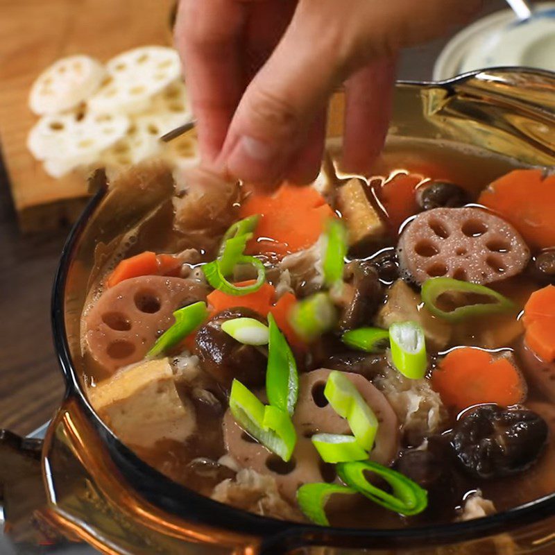 Step 3 Cook the soup Lotus root and red bean soup