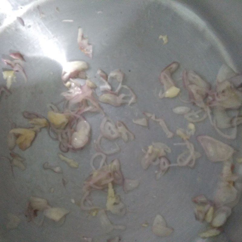 Step 2 Cooking sour leaf soup with red tilapia Sour leaf soup with red tilapia