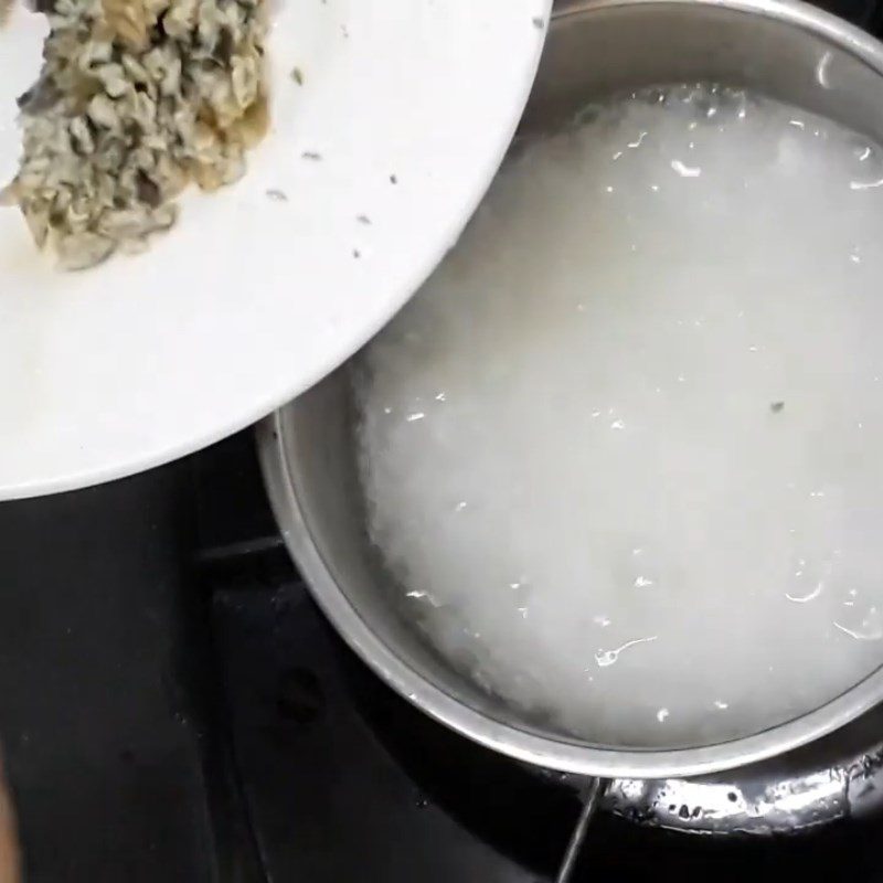 Step 3 Cook the porridge Eel porridge with spinach