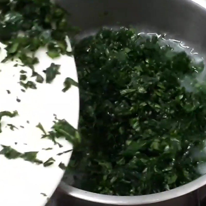 Step 3 Cook the porridge for Snakehead Fish Porridge with Amaranth