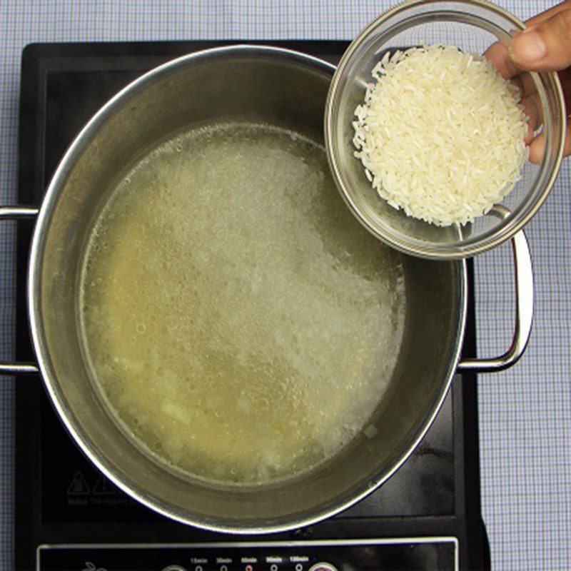 Step 4 Cooking porridge Pork rib porridge with peas