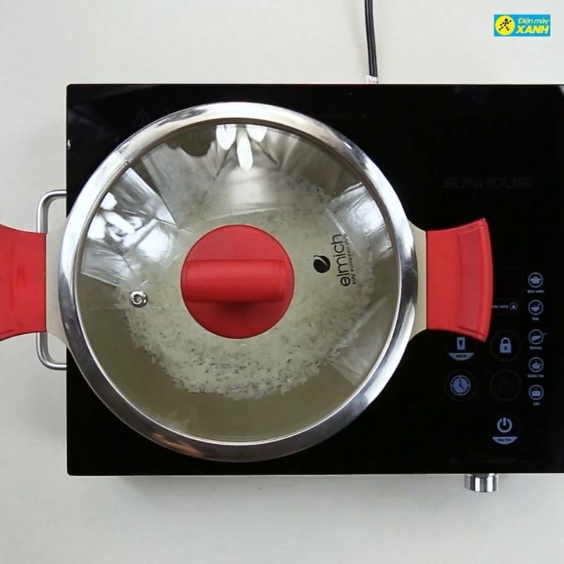 Step 2 Cook porridge Singapore frog porridge