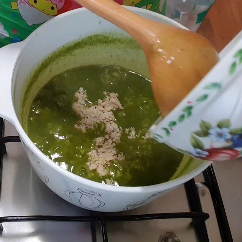 Step 3 Cook the porridge Fish carp porridge
