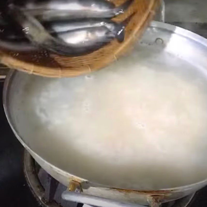 Step 3 Cooking Porridge Eel Porridge with Green Onion