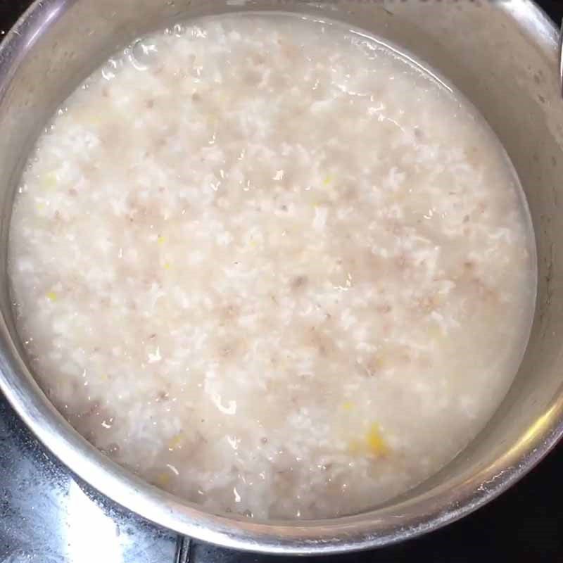 Step 4 Cook the porridge with beef and pumpkin Beef and pumpkin porridge
