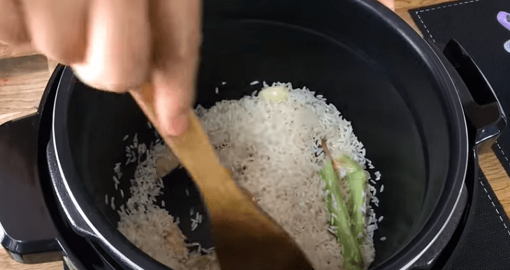 Step 2 Cook Rice Chicken Rice