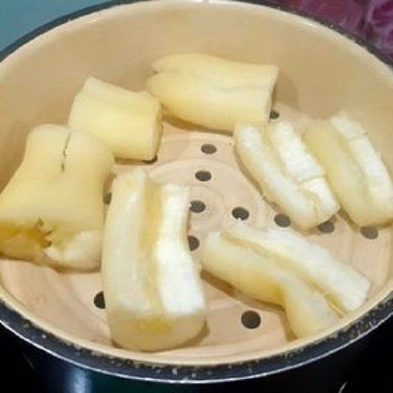 Step 2 Steaming cassava Baked cassava cake using an air fryer