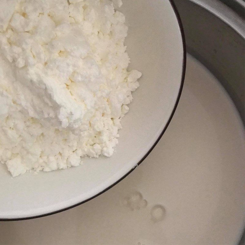 Step 1 Cook the flour mixture with milk Crispy Fresh Milk Cake