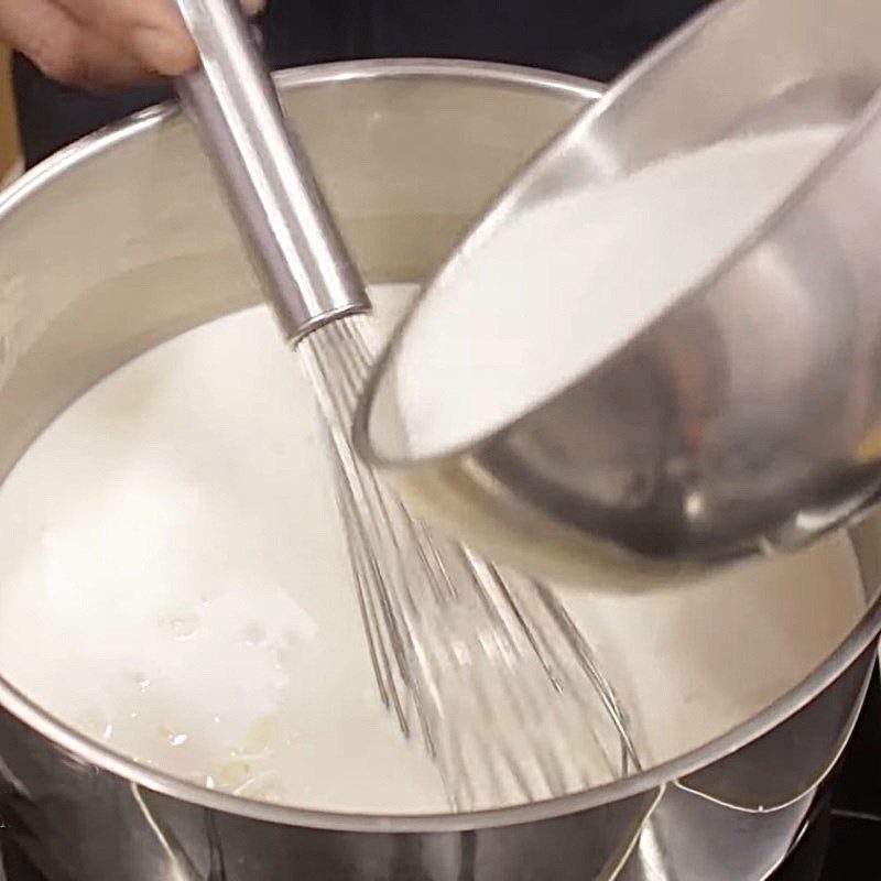 Step 1 Cook the khúc bạch mixture for Fruit khúc bạch dessert