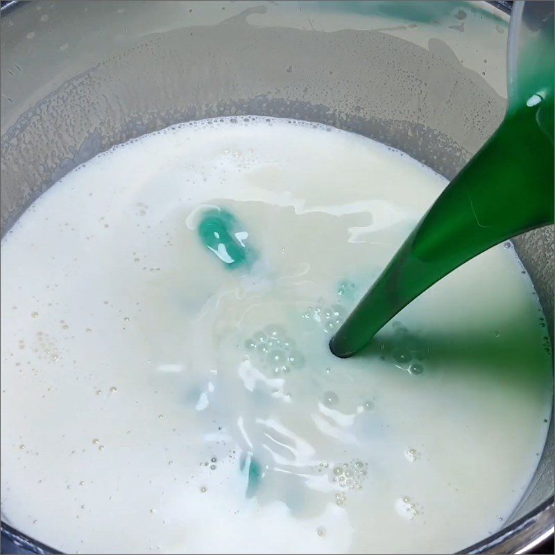 Step 2 Cook the milk and mint syrup mixture