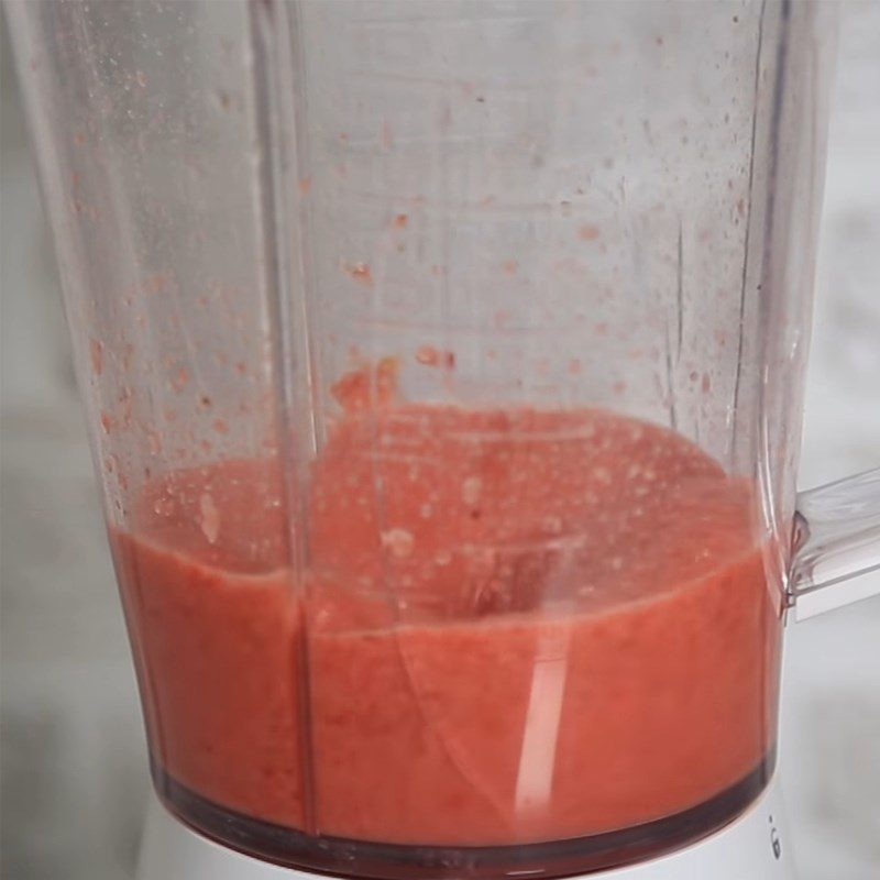 Step 1 Cook the strawberry milk jelly mixture Strawberry Chè