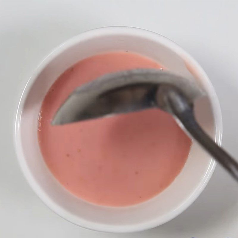 Step 1 Cook the strawberry milk jelly mixture Strawberry Chè