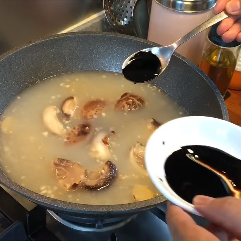 Step 5 Cooking Hot Pot Mixed Abalone Hot Pot