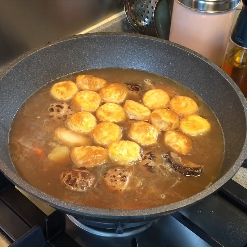 Step 5 Cooking Hot Pot Mixed Abalone Hot Pot