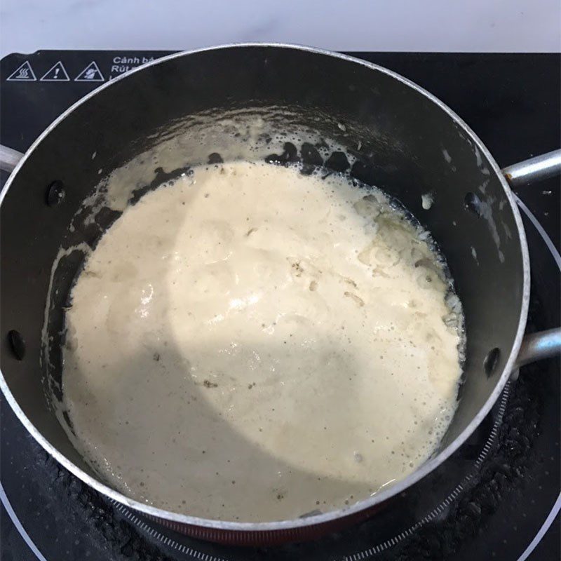 Step 3 Cook the peanut dipping sauce Vegetarian spring roll dipping sauce
