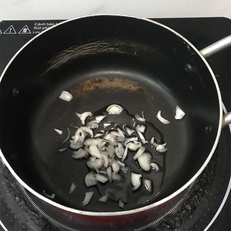 Step 3 Cook the peanut dipping sauce Vegetarian spring roll dipping sauce