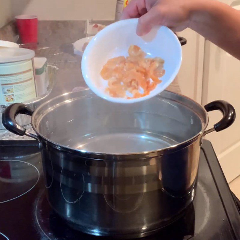 Step 3 Cooking the broth Pork tail noodle soup