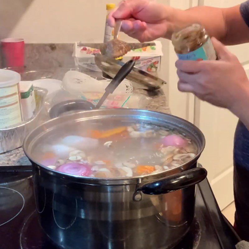 Step 3 Cooking the broth Pork tail noodle soup