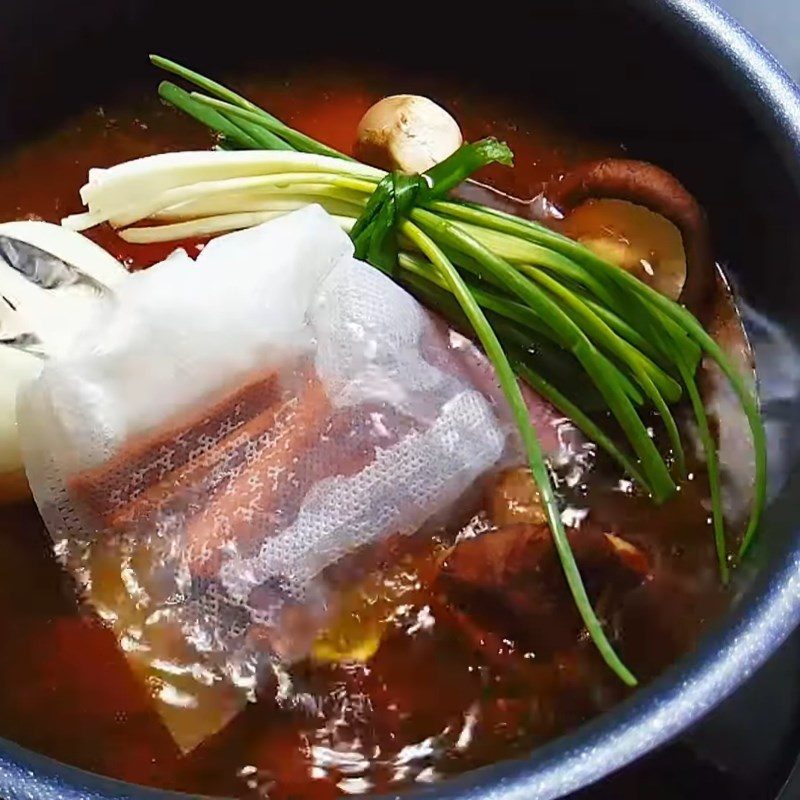 Step 3 Cook the broth Beef noodle with vegetables