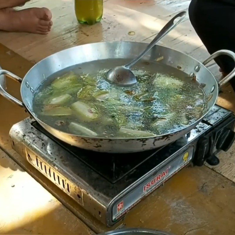 Step 3 Cook the hotpot broth Fish egg hotpot