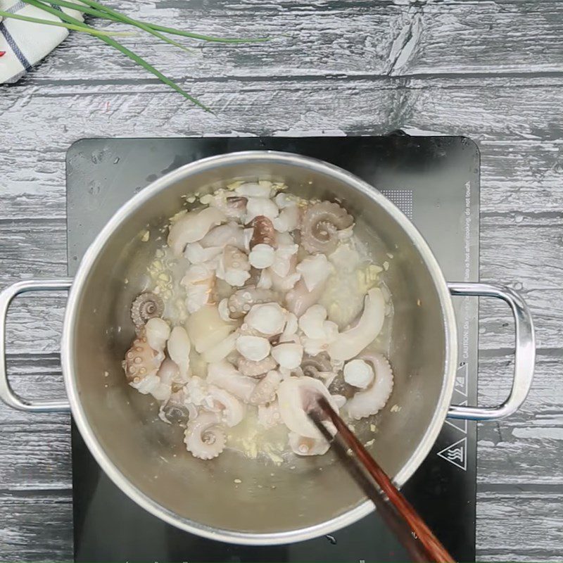 Step 3 Cook udon broth Udon octopus