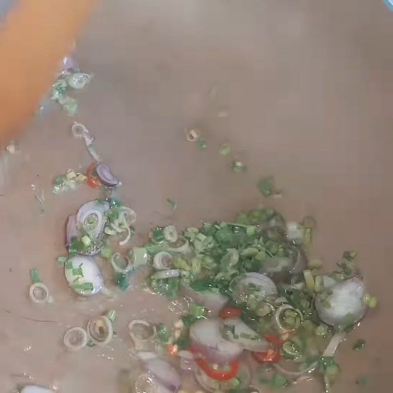 Step 3 Cook the hot pot water Vegetarian fish sauce hot pot